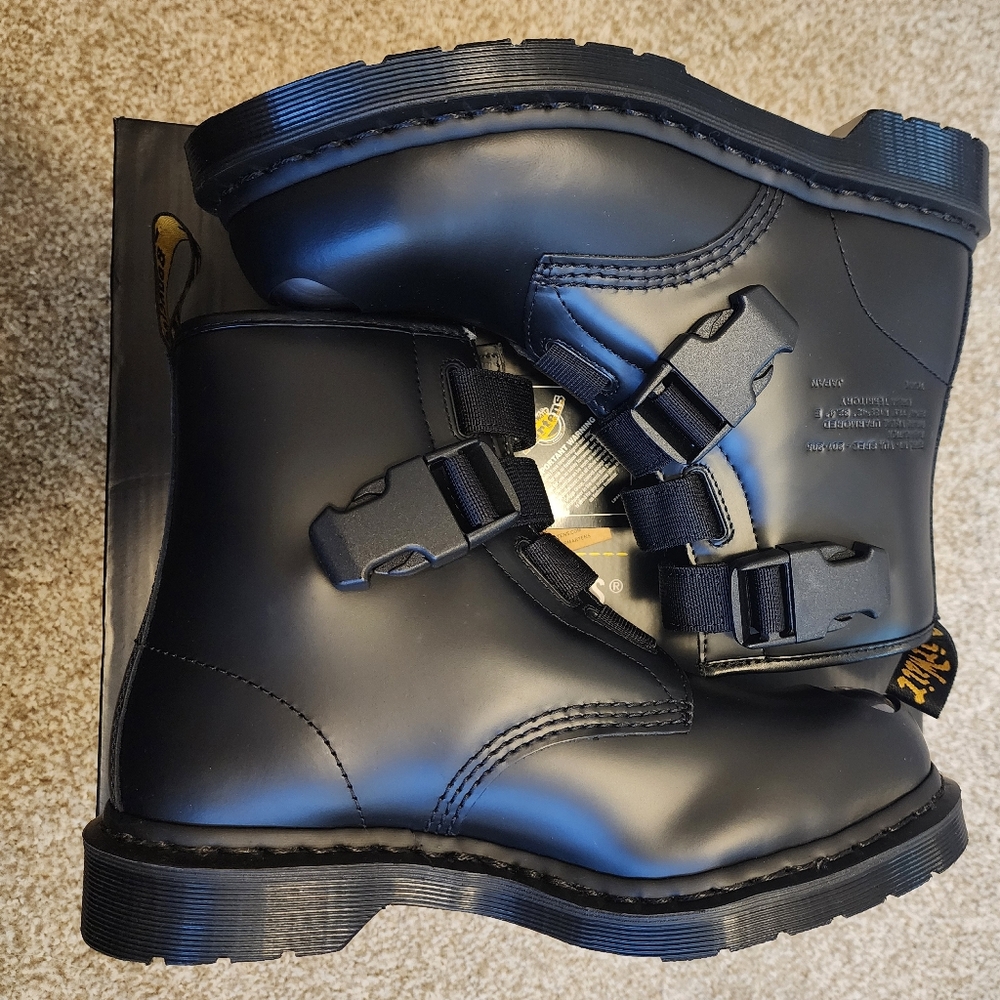 Dr. Martens WTAPS collab RARE steel toe biker Mono Black Leather Buckle Straps 8 - Picture 3 of 11
